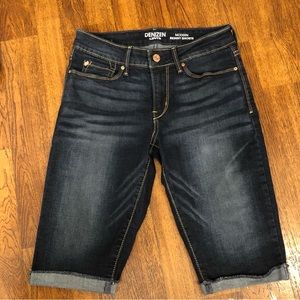 Levi’s Denizen skinny shorts size 4